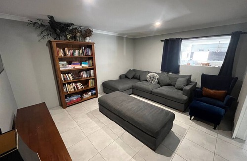 South Bunbury House | Bright Holiday Home