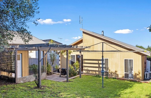 Cape Woolamai House | Broadwater Waves family home, short walk to beach