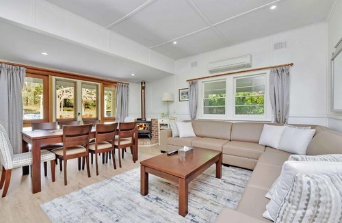 Pokolbin House | Brokenback Vineyard Cottage