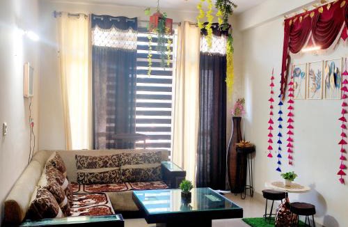 Landran Apartment | Budget Condo Family Stay 2 BHK