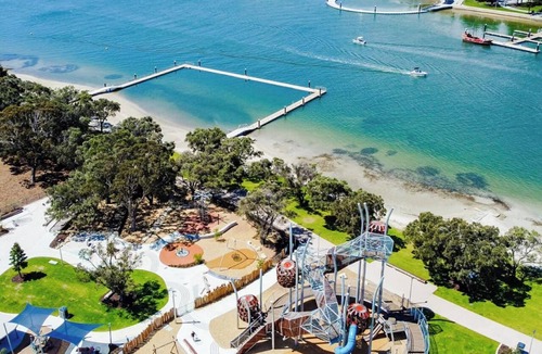 Mandurah House | Budget Friendly Accommodation near the Train Station Cosy Private Rooms