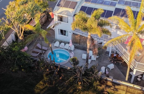 Caloundra Hostel | CALI Backpackers