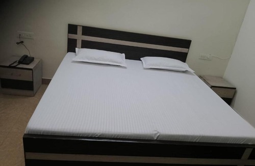 The Mall Road House | Camel view hotel