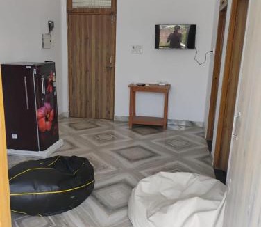Chandauli Apartment | Captain's Deck