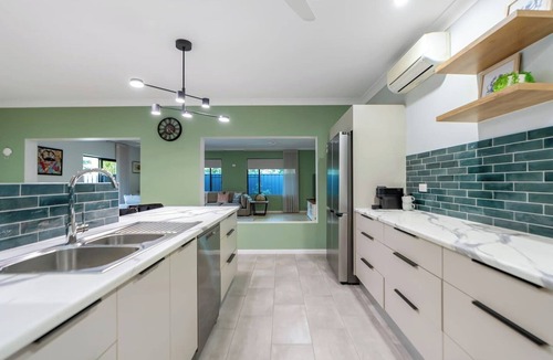 Craiglie House | Casa Corella Poolside for Families