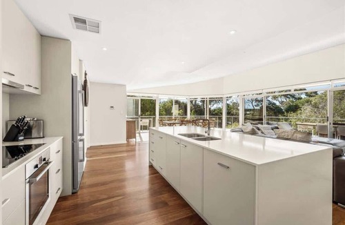 Eagle Bay Apartment | Casa Indigo—Modern Bushland Retreat by the Sea