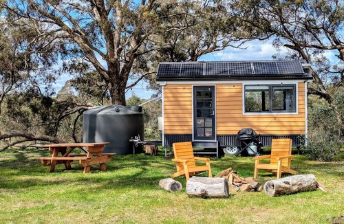 Metcalfe Cabin | Castlemaine Tiny House