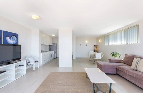 Soldiers Point Apartment | Casuarinas, Unit 1/33 Soldiers Point - Waterfront holiday, with spectacular views
