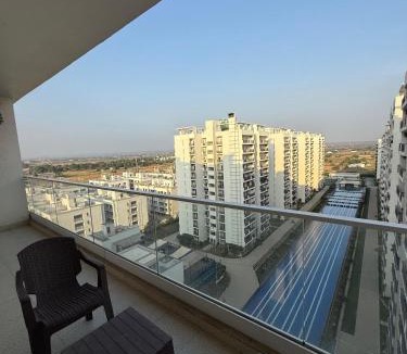 Gurugram Apartment | Central Park, The Rooms 1 & 2 BHK Poolview Suites