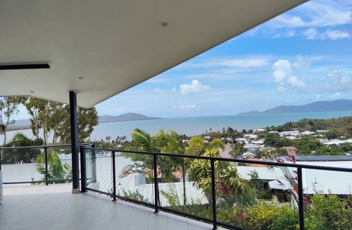 Castle Hill House | Centrally Located Home with Amazing Ocean and Island View