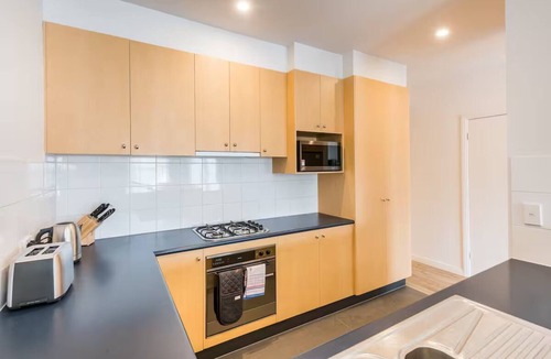 Richmond Apartment | Centrally Located - walk/tram/train/bus Melbourne