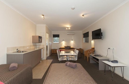 Ararat Hotel | Chalambar Motel