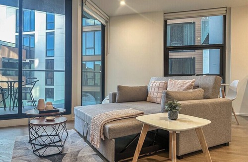 Maribyrnong Apartment | Charming 1BR Maribyrnong+Wifi+balcony