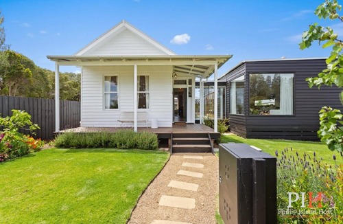 Newhaven House | Charming 4 BR Cottage Retreat
