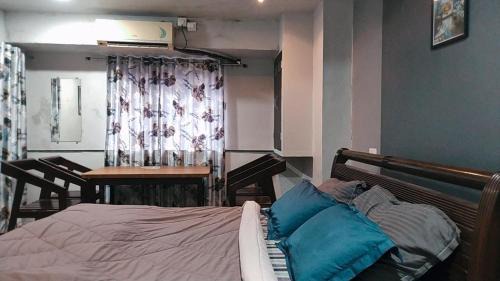 Kolhapur House | Citadel Cozy Homestay with single AC bedroom