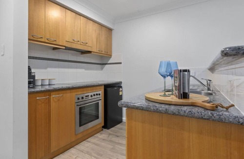 Perth Central Business District Apartment | Cityscape on Mounts Bay – Walk to Kings Park 1BR Apartment