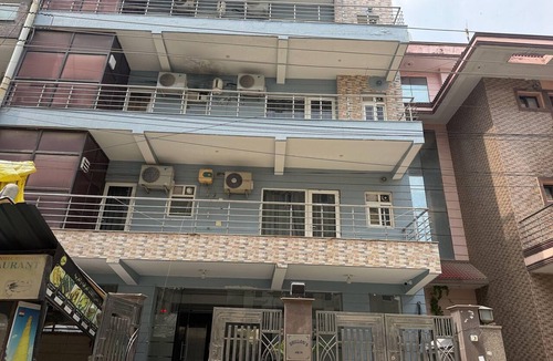 Sector 39 House | Classic Gurgaon Flora