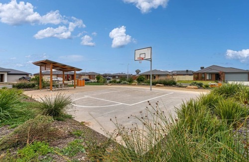 Shepparton South House | Clio on the Corner - Kialla