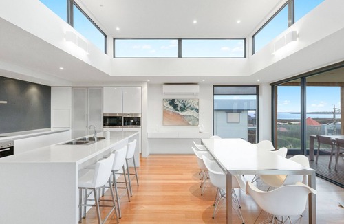 Surf Beach House | Cloudview in Surf Beach
