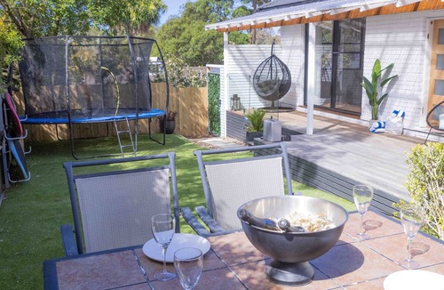 Mona Vale House | Coastal 3 Bedroom House With Private Oasis