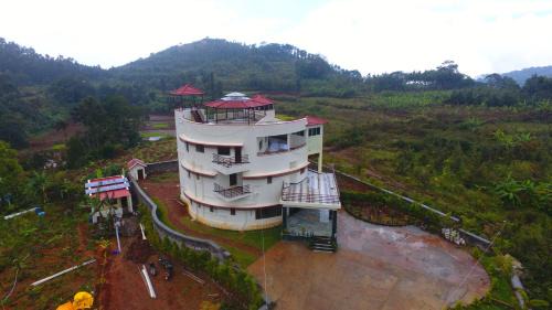 Namakkal Hotel | COASTAL GRAND MAHENDRAVANAM - KOLLI HILLS