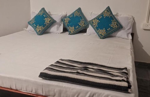 Arambol Hotel | COCKS TOWN
