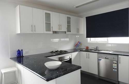 Sale House | Codrington Short/Long Stay Accommodation