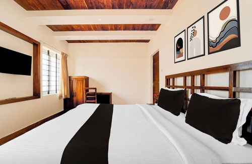 Ooty Hotel | Collection O Charing Cross Ooty