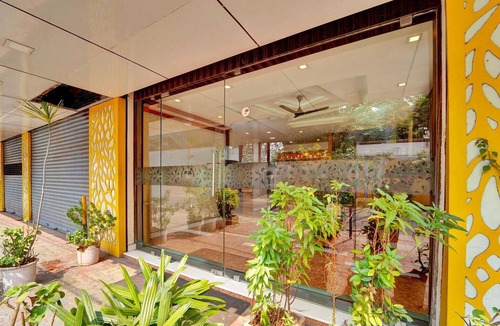Kaloor House | Collection O Ernakulam North