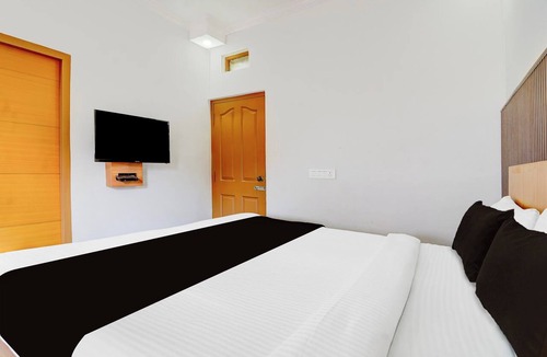 Shenoys Hotel | Collection O Market Road Ernakulam