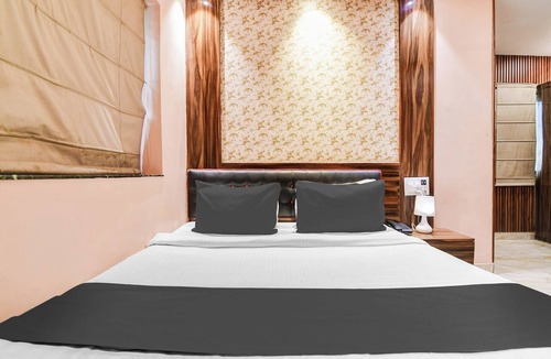 Ballygunge Hotel | Collection O Park Circus