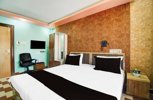 Tarapith Hotel | Collection O Tarapith Railway Junction