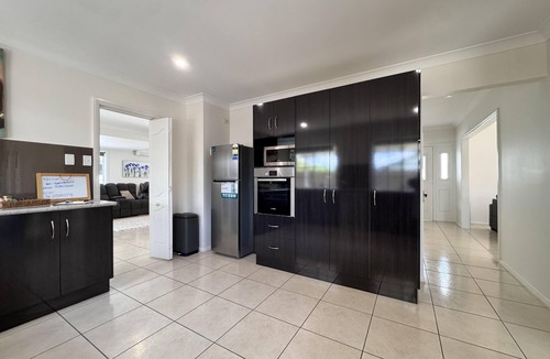 Annandale House | Comfort, Convenience, and Space – Modern Family Living in Annandale - Comfort, Convenience, and Space – Family Living in Annandale