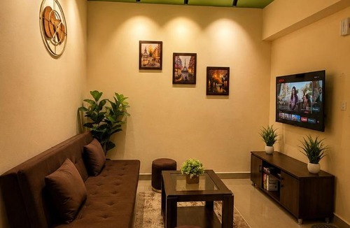Auli Apartment | Comfort Corner 1bhk Skyline 3 Near Lulu Mall