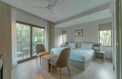 Corlim Hotel | Comfort Inn Elite Goa