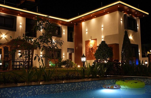 Enathur Bed & Breakfast | Comfort stay with elegant bed & breakfast in welcoming Kanchipuram with AC