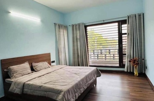 Kharar Apartment | Comfy Corner | Cozy 3BR Retreat with Private Balcony