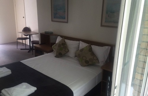 Coomera Hotel | Coomera Motor Inn