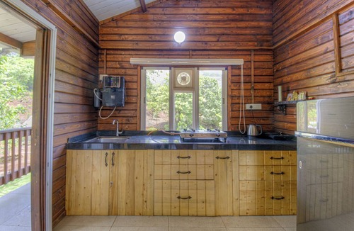 Paud Ski Chalet | CosmicStays Yotsuba