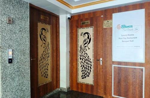 Vrindavan Hotel | Cosmos Shri Vrinda Inn, Near Prem Mandir & ISKCON Temple