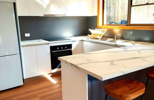 Devonport Villa | Cosy Two Bedroom Cottage