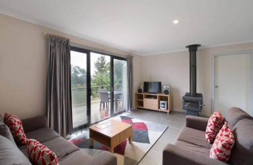 Jindabyne House | Cottage 6 Touchdown Cottages