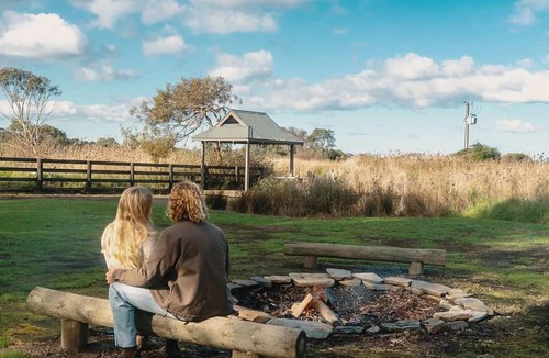 Nangkita House | Cottage River access Fishing Fire Gardens