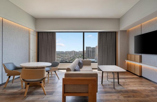 Ghaziabad Hotel | Courtyard by Marriott Ghaziabad India