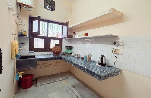 Vrindavan Apartment | Cozy 1-bedroom apartment in pleasant Vrindavan with AC