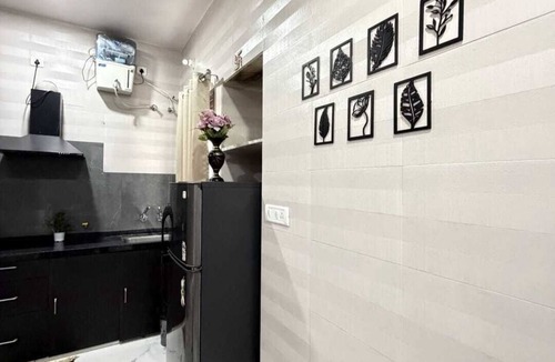 Vaishali Nagar Apartment | Cozy 1BHK in Vaishali Nagar Jaipur | AC | WiFi | Free Parking | Sleeps 3