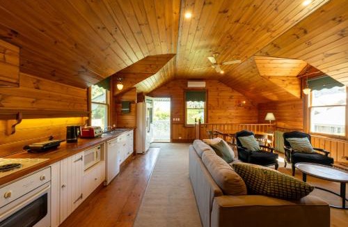 Mount Macedon House | Craignair Cottage
