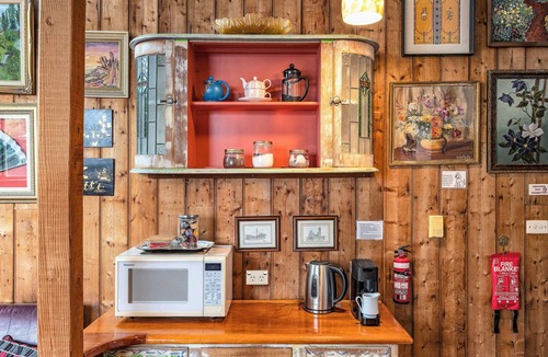 Hepburn Springs Cottage | CROFT COTTAGE near Hepburn Mineral Springs Reserve