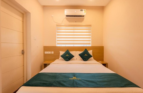 Guruvayur Hotel | Daan Ambalath Maple Leaves
