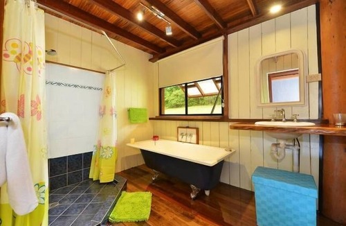 Diwan House | Daintree Teapot
